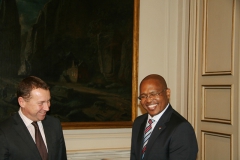 Courtesy call of Amb. Nkosi to the Governor of Namur (03/12/2012)
